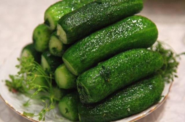 lightly salted cucumbers for the winter
